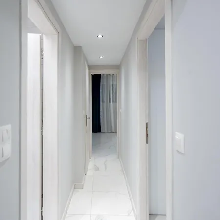 Apartment Center New Semi Basement Athens